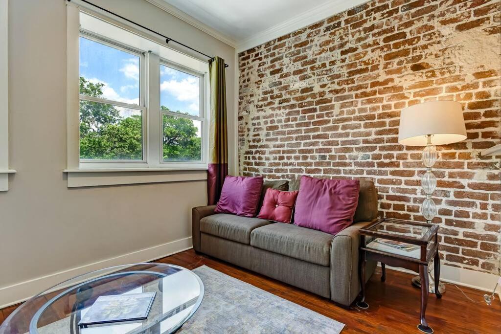 Loft Steps From City Hall And River Streets Savannah Exterior foto